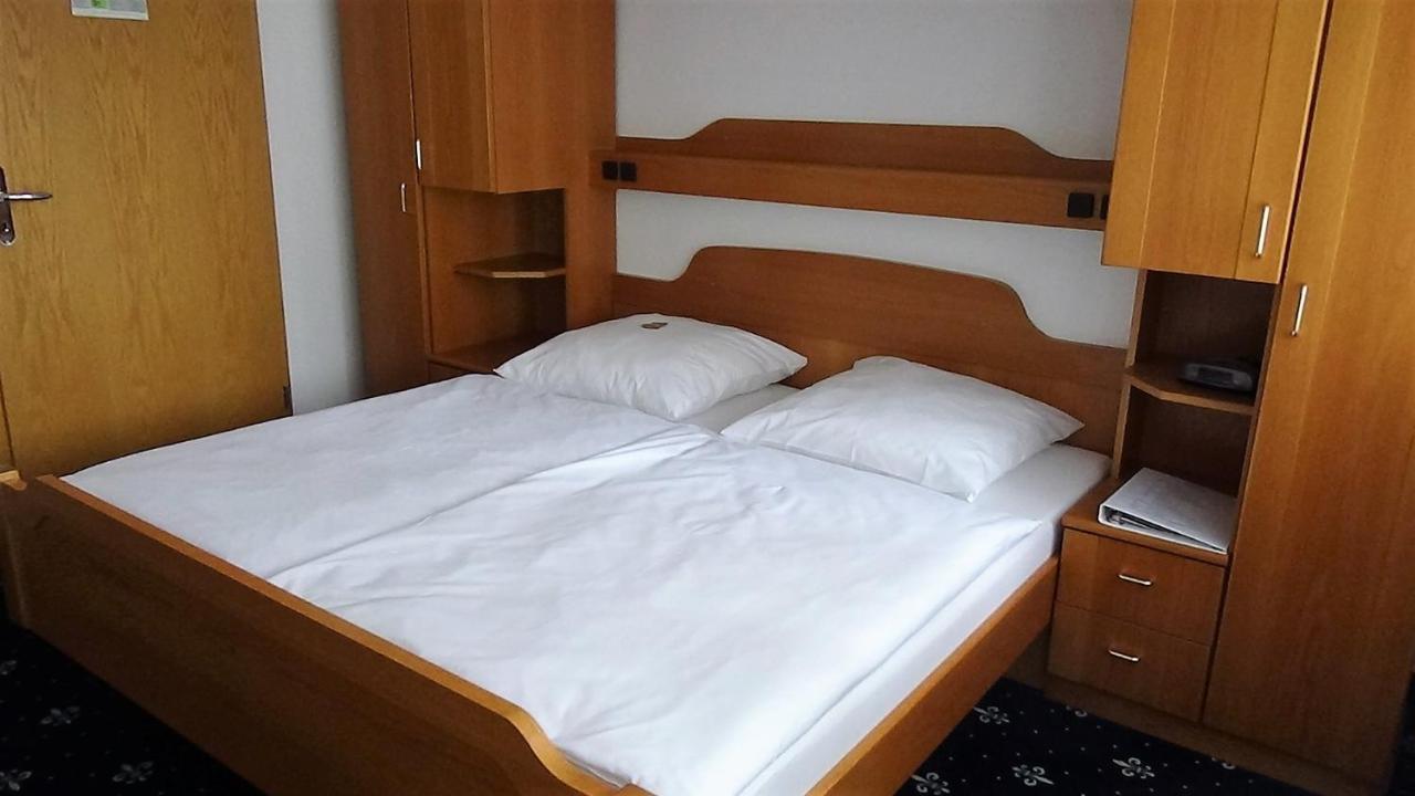 Hotel Zur Traube Bad Homburg vor der Höhe Esterno foto