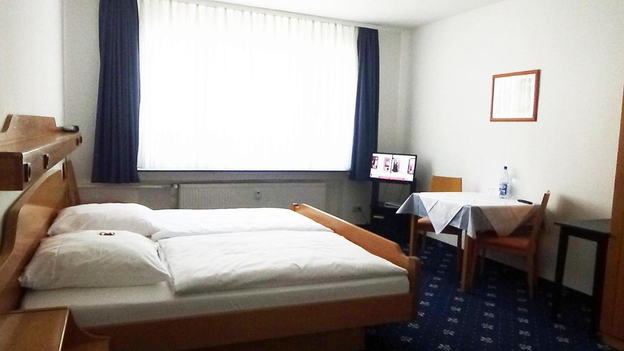 Hotel Zur Traube Bad Homburg vor der Höhe Esterno foto