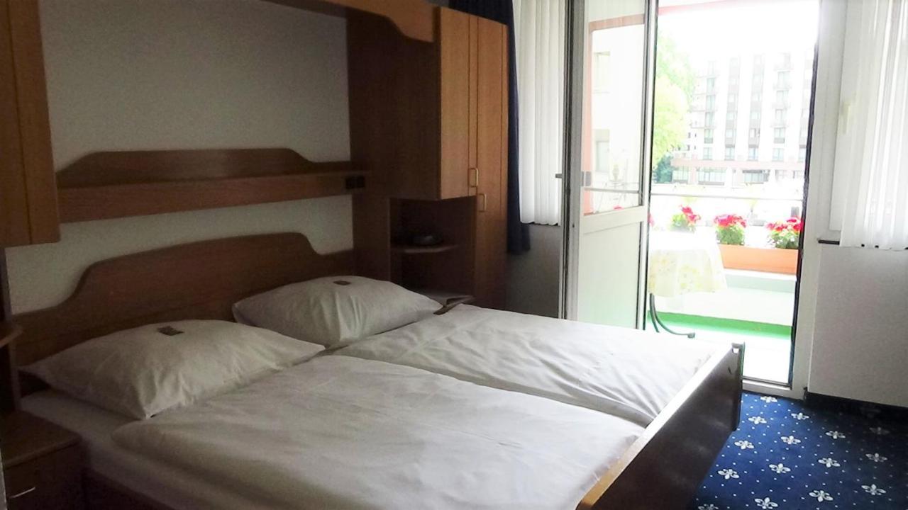 Hotel Zur Traube Bad Homburg vor der Höhe Esterno foto