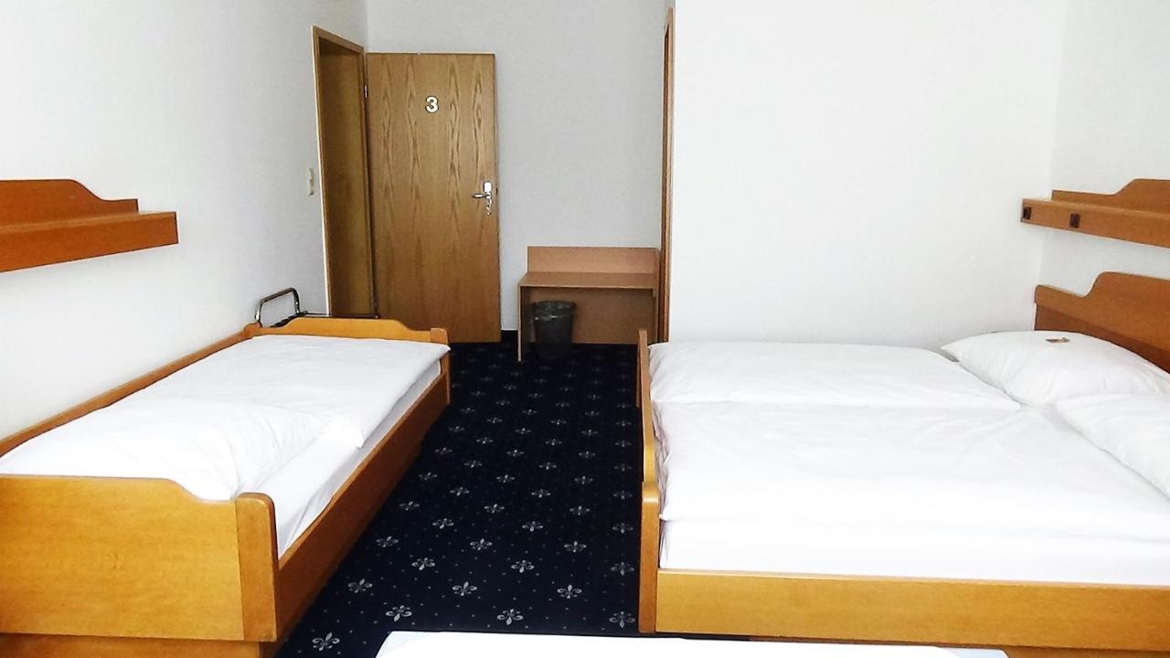 Hotel Zur Traube Bad Homburg vor der Höhe Esterno foto