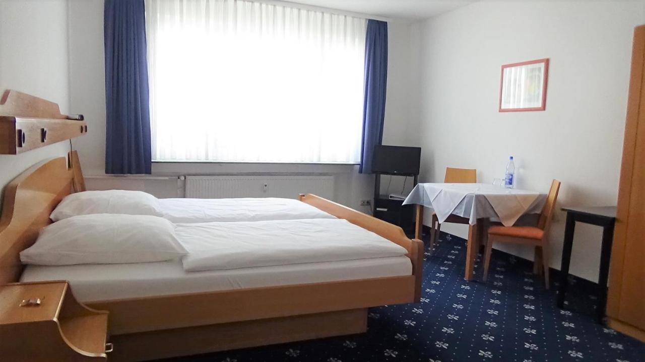 Hotel Zur Traube Bad Homburg vor der Höhe Esterno foto